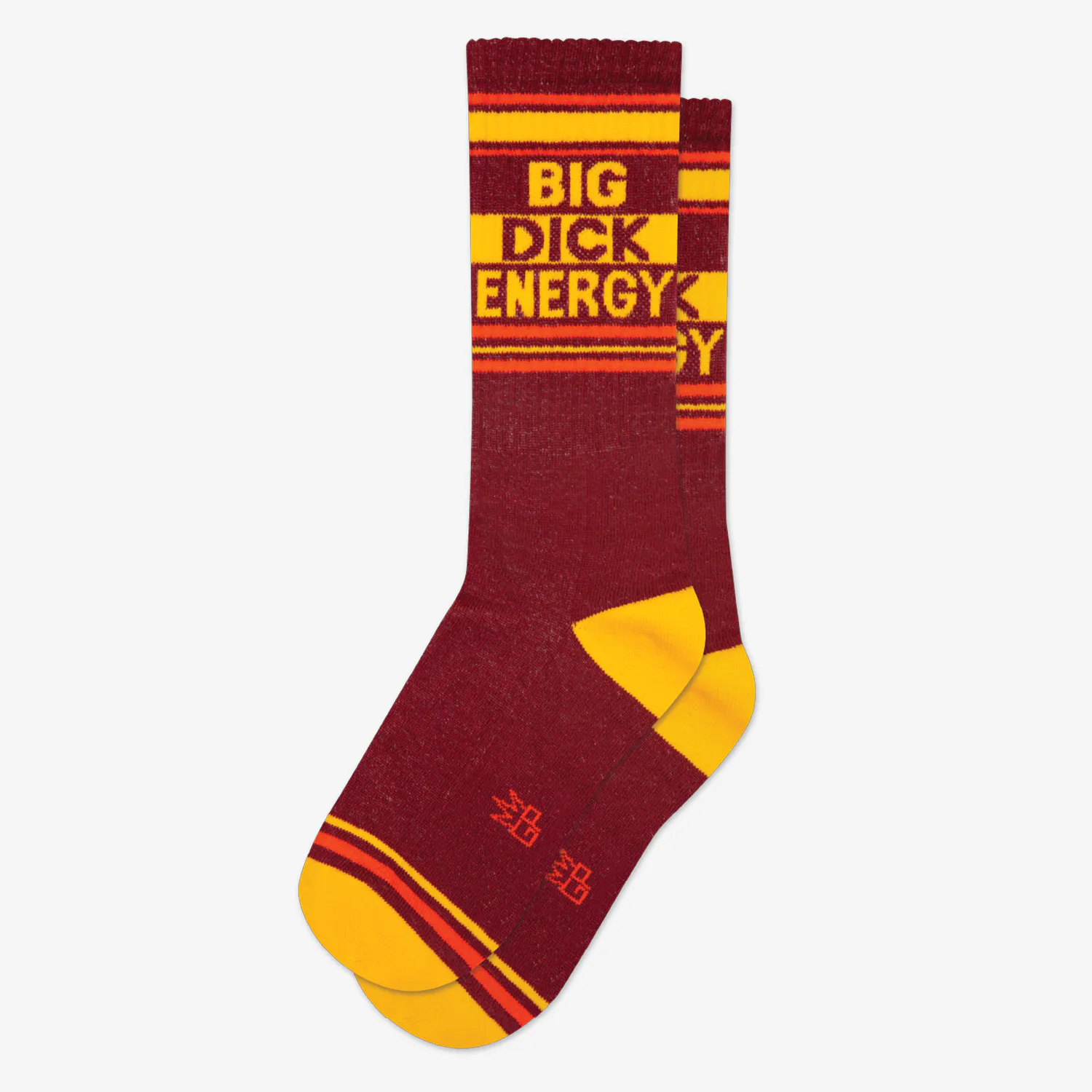 Supermyke og freshe sportssokker med teksten Big Dick Energy perfekt til trening og hverdag. Sokkene er vevd med spandex som gjør de ekstra stretchy og gjør at de tilpasser seg foten uten sømmer. Sokkene er vevd med en polstret innersåle for ekstra komfort og holdbarhet.